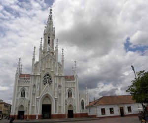 Basílica Menor. Fuente: www.ubate-cundinamarca.gov.co por Entamague Tour